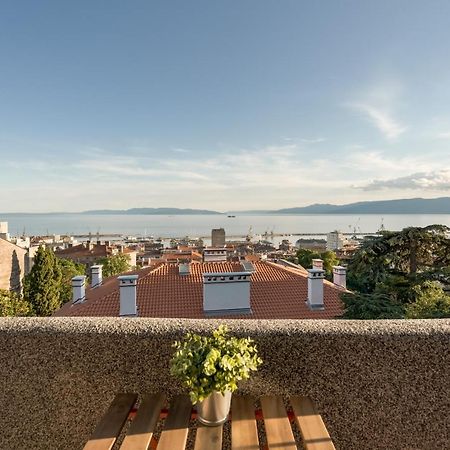 Port Apartment Rijeka Bagian luar foto