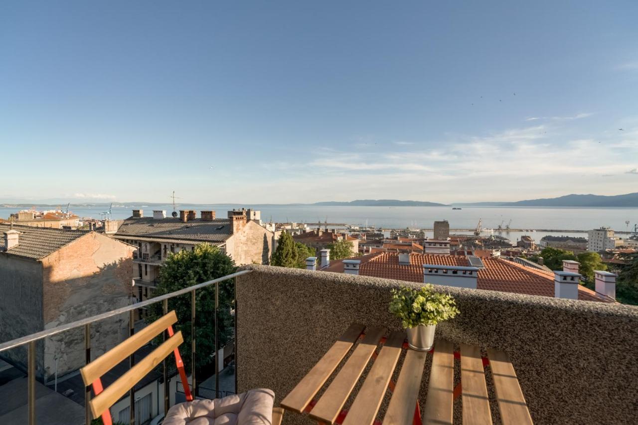Port Apartment Rijeka Bagian luar foto