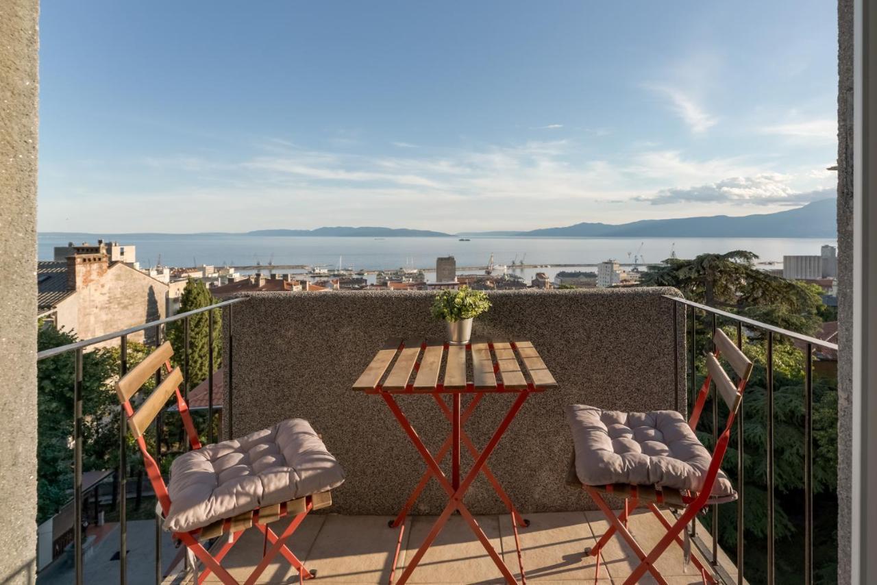 Port Apartment Rijeka Bagian luar foto