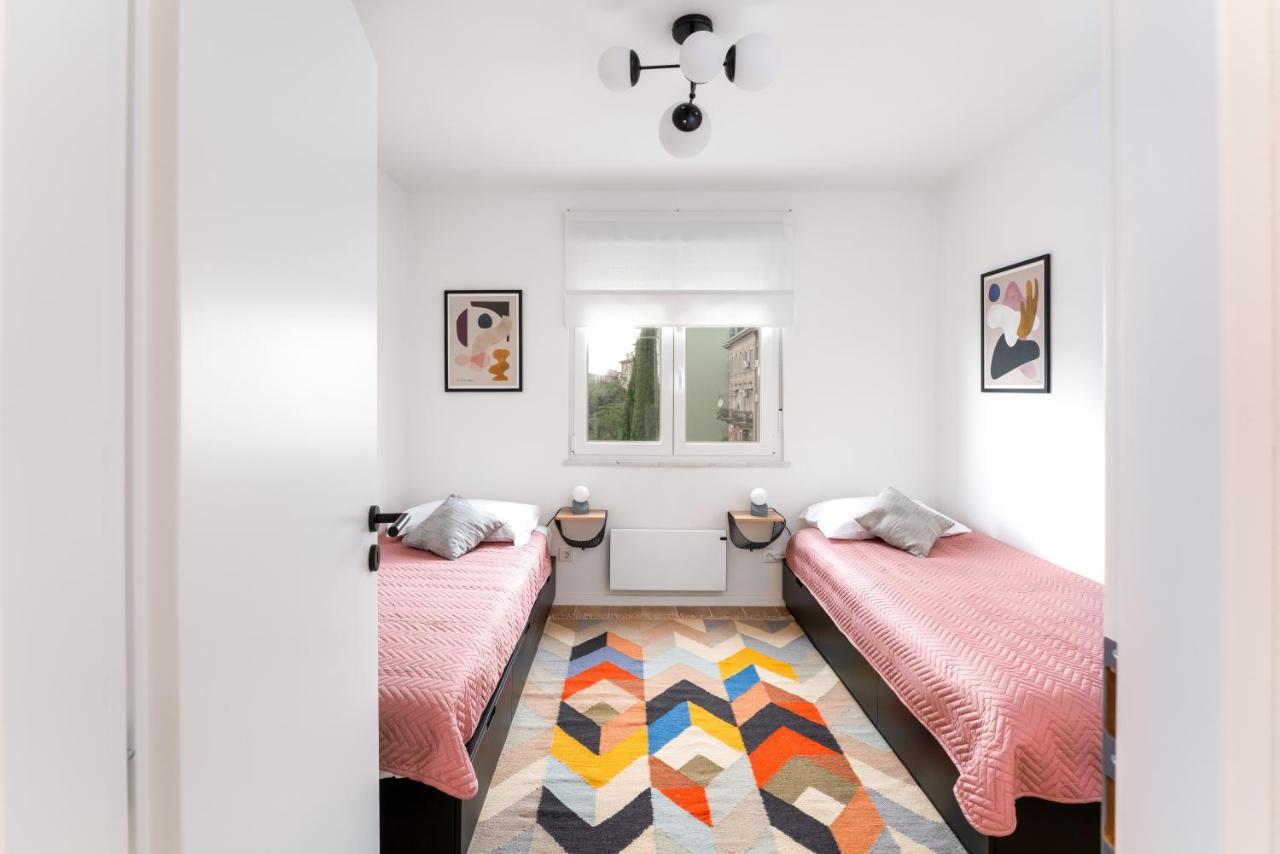 Port Apartment Rijeka Bagian luar foto
