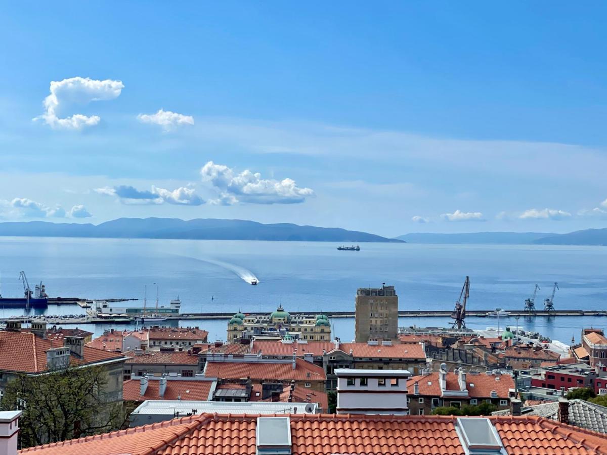 Port Apartment Rijeka Bagian luar foto